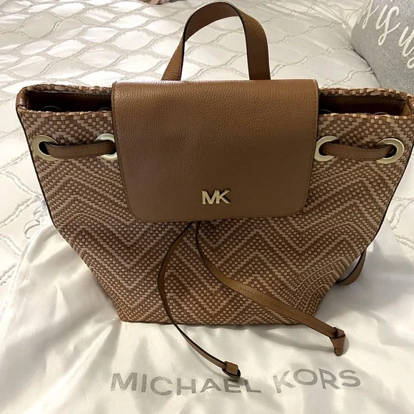 NWT Michael kors junie backpack Michael Kors | Bags | Michael Kors Junie Backpack | Poshmark main image 3